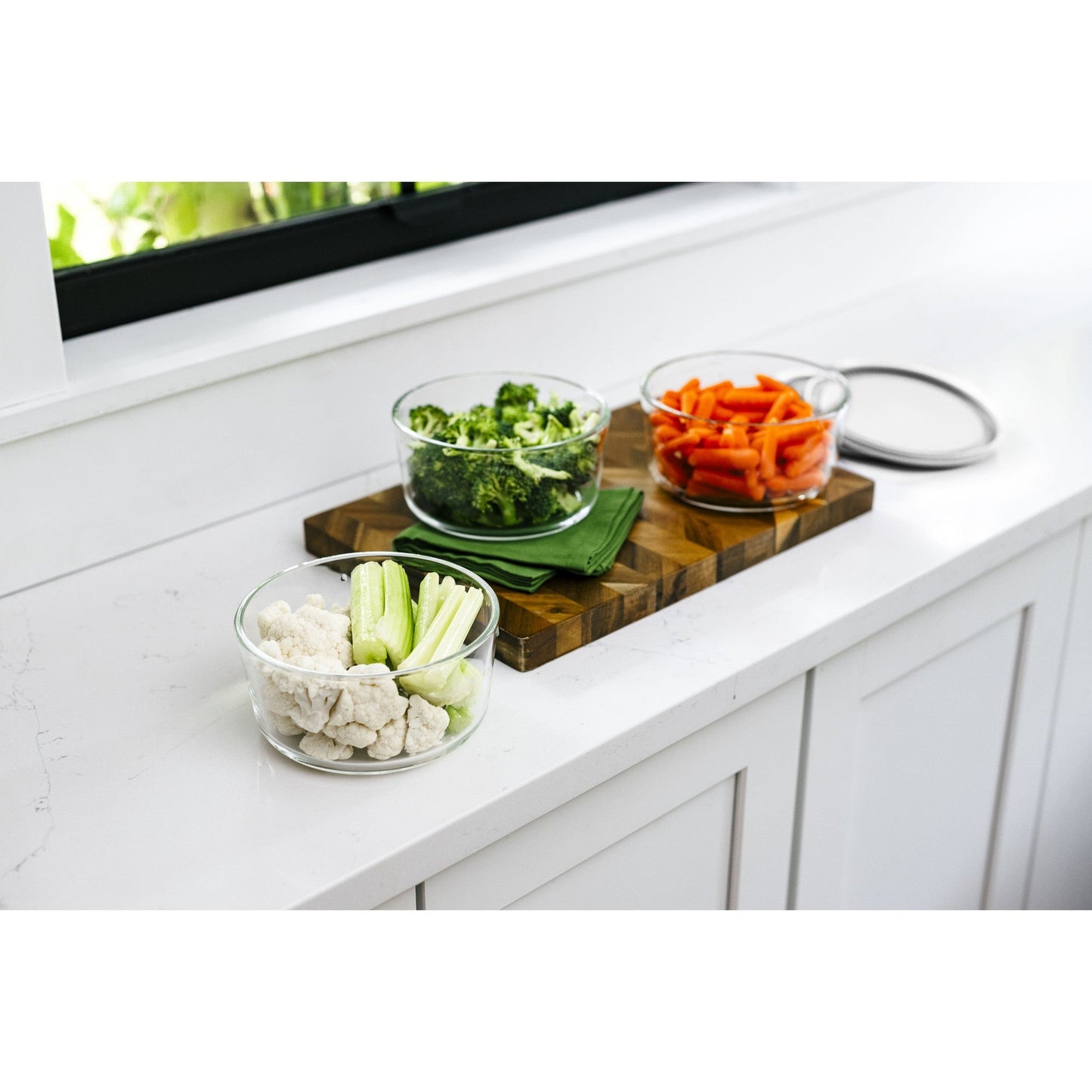 6 Piece Set (4 Cup / 32Oz) Round Glass Storage Containers With Lids, White-1