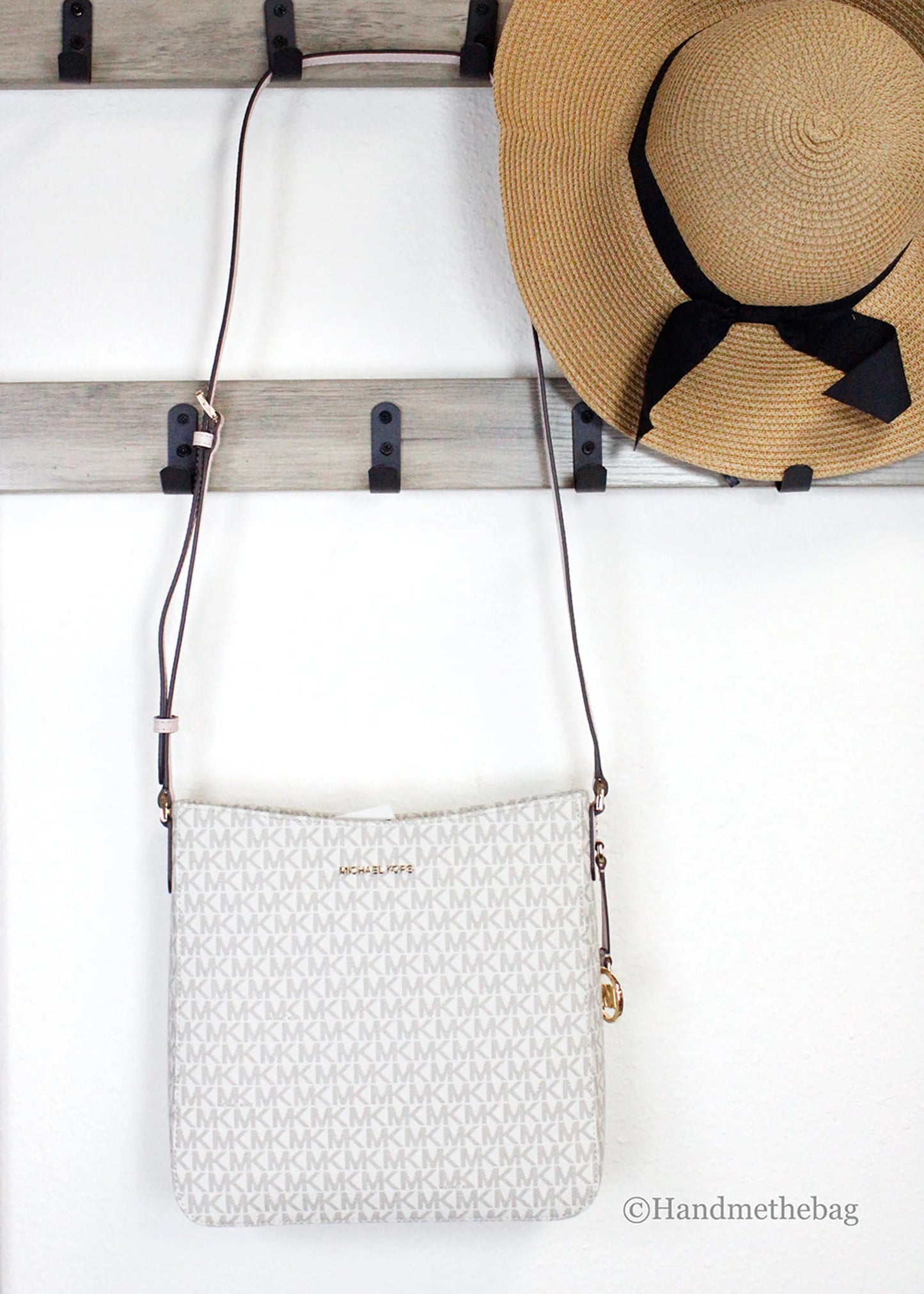 Michael Kors Jet Set Vanilla Messenger Crossbody Bag