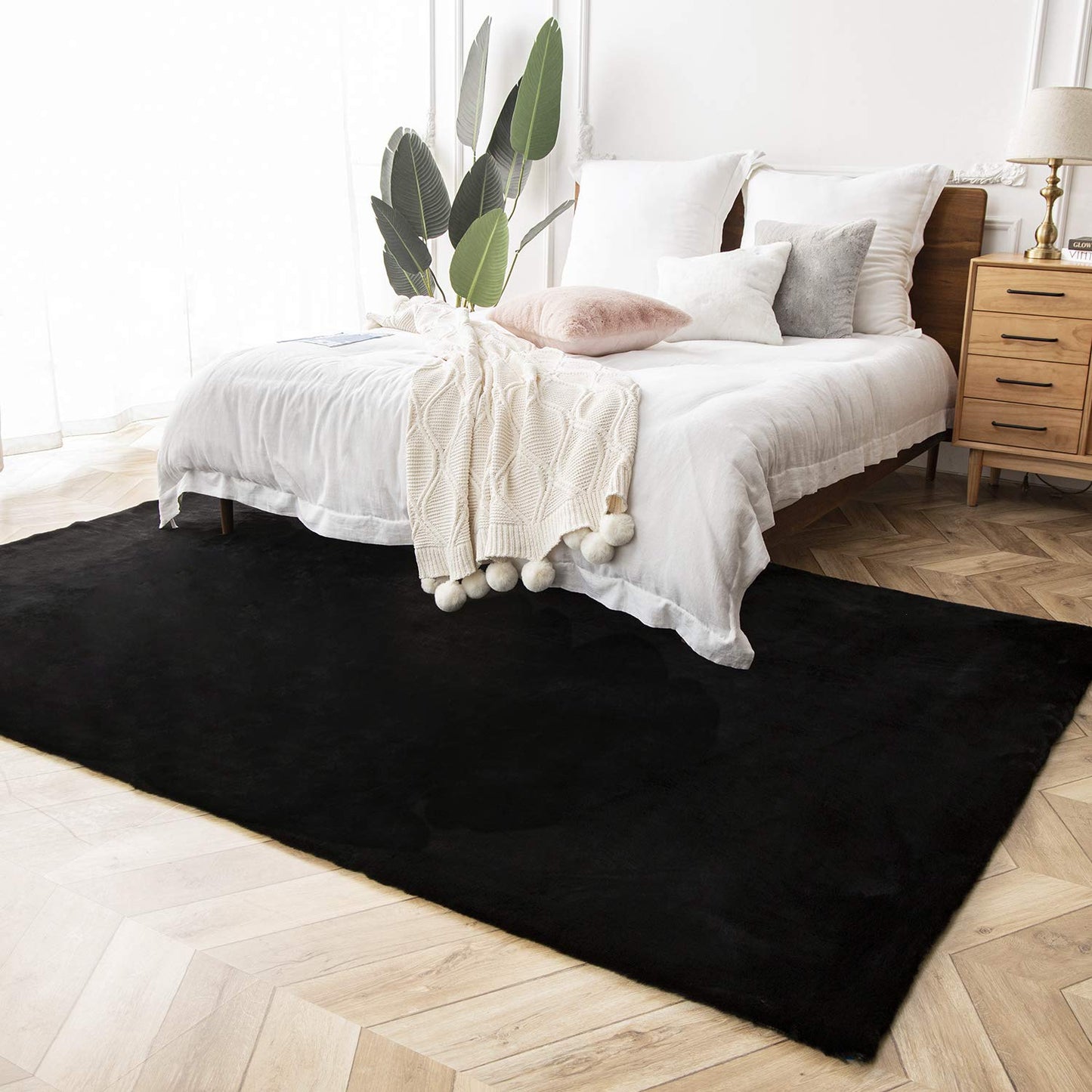 Ashler Faux Fur Rug, Ultra Soft Faux Rabbit Fur, Beige Area Rugs, 3 x 3 Feet Round, Machine Washable Nursery Decor Throw Rugs for Bedroom, Kids Room, Living Room BST326H