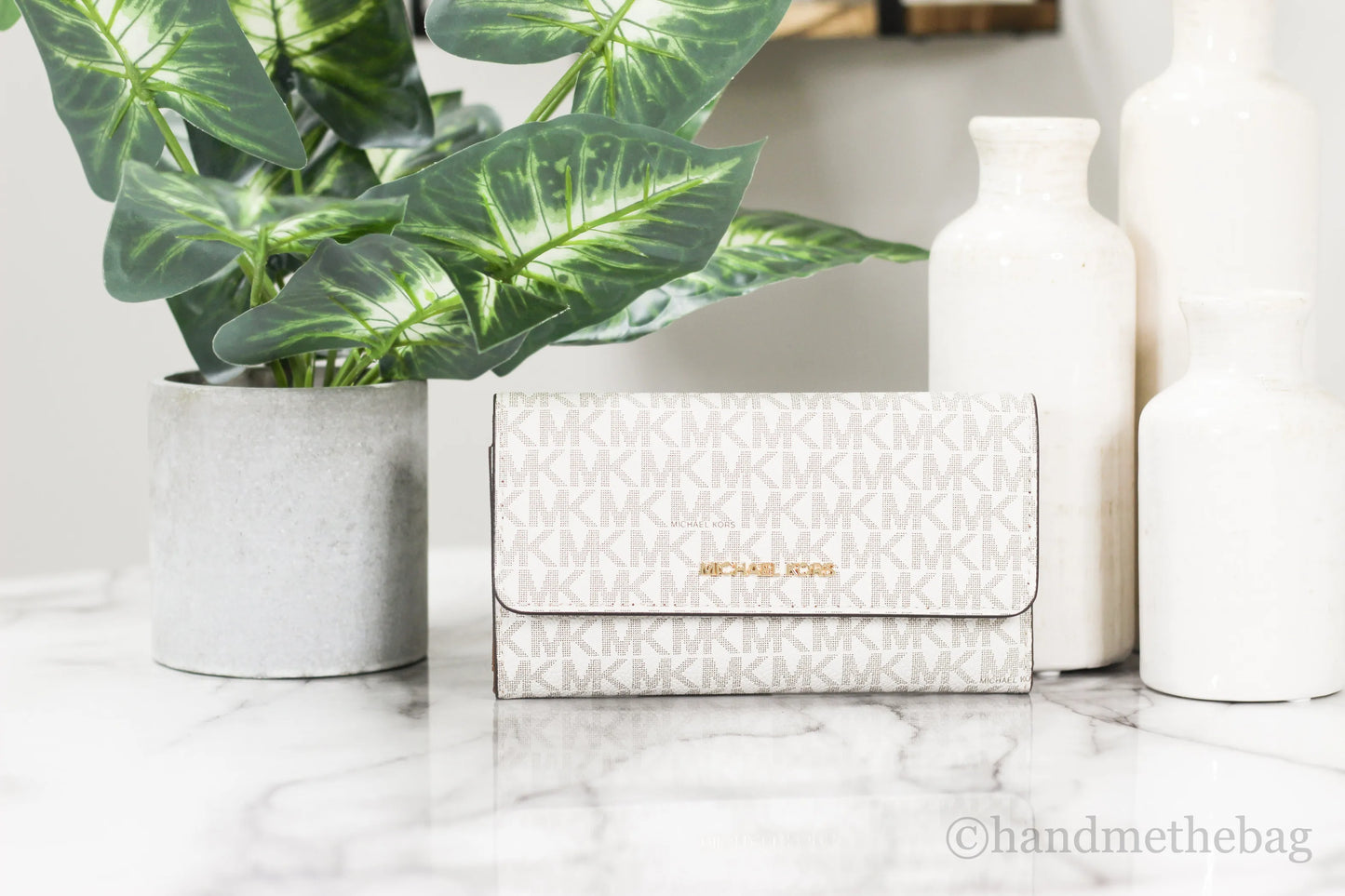 Michael Kors Jet Set Travel Vanilla Signature Trifold Wallet Clutch