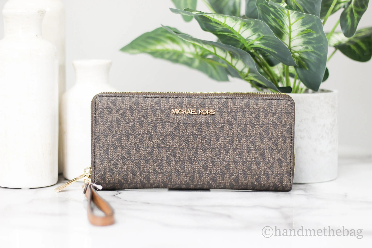 Michael Kors Jet Set Signature Continental Wallet