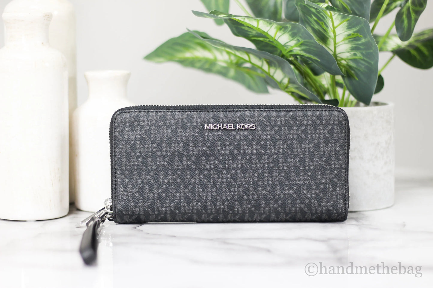 Michael Kors Jet Set Signature Continental Travel Wristlet Wallet