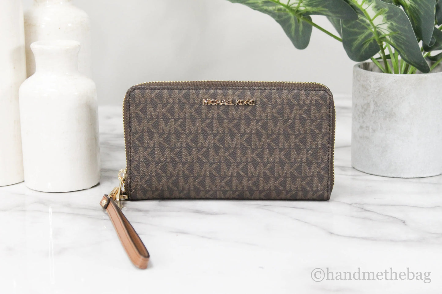 Michael Kors Jet Set Gold Zip Around Phone Holder Wristlet Wallet