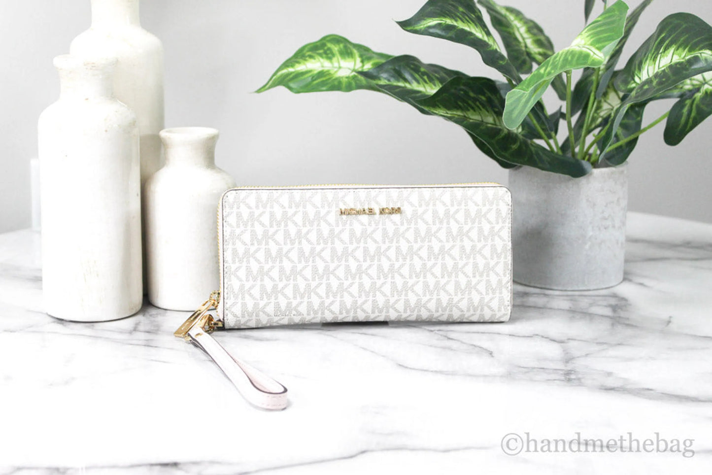 Michael Kors Jet Set Travel Vanilla Pink Continental Wallet