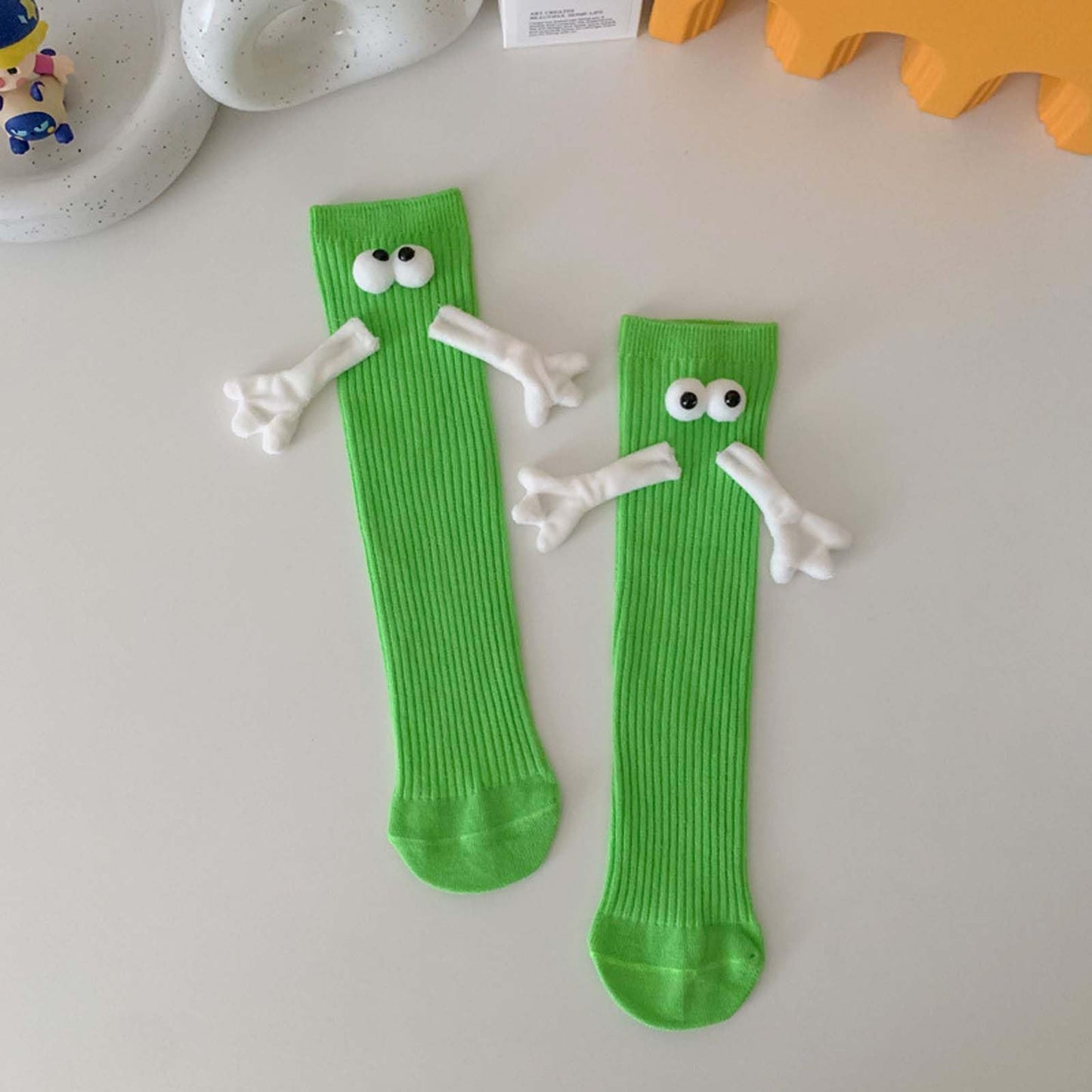 ARTSIM Magnetic Hand Holding Socks for Couple Friends Kids - 3D Doll Mid-Tube Cute Novelty Xmas Socks BST326H