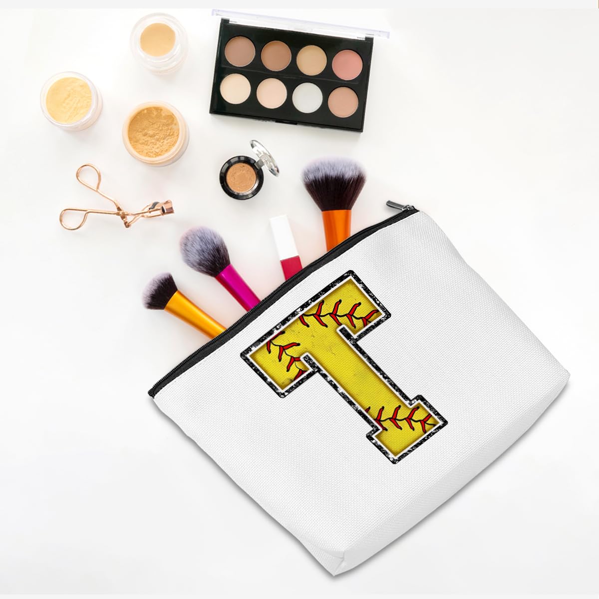 Soccer Gifts Initial Makeup Bag Soccer Girl Gifts Cosmetic Bag Letter D | Monogrammed Zipper Pouch Soccer Accessories for Girls Women Player Coaches Friend Graduation Birthday Gifts BST202
