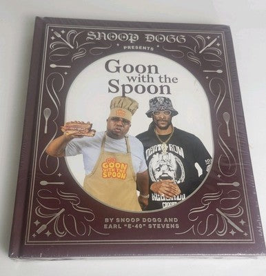 Chronicle Books Snoop Dogg Presents Goon with Dogg, E-40 [Used]