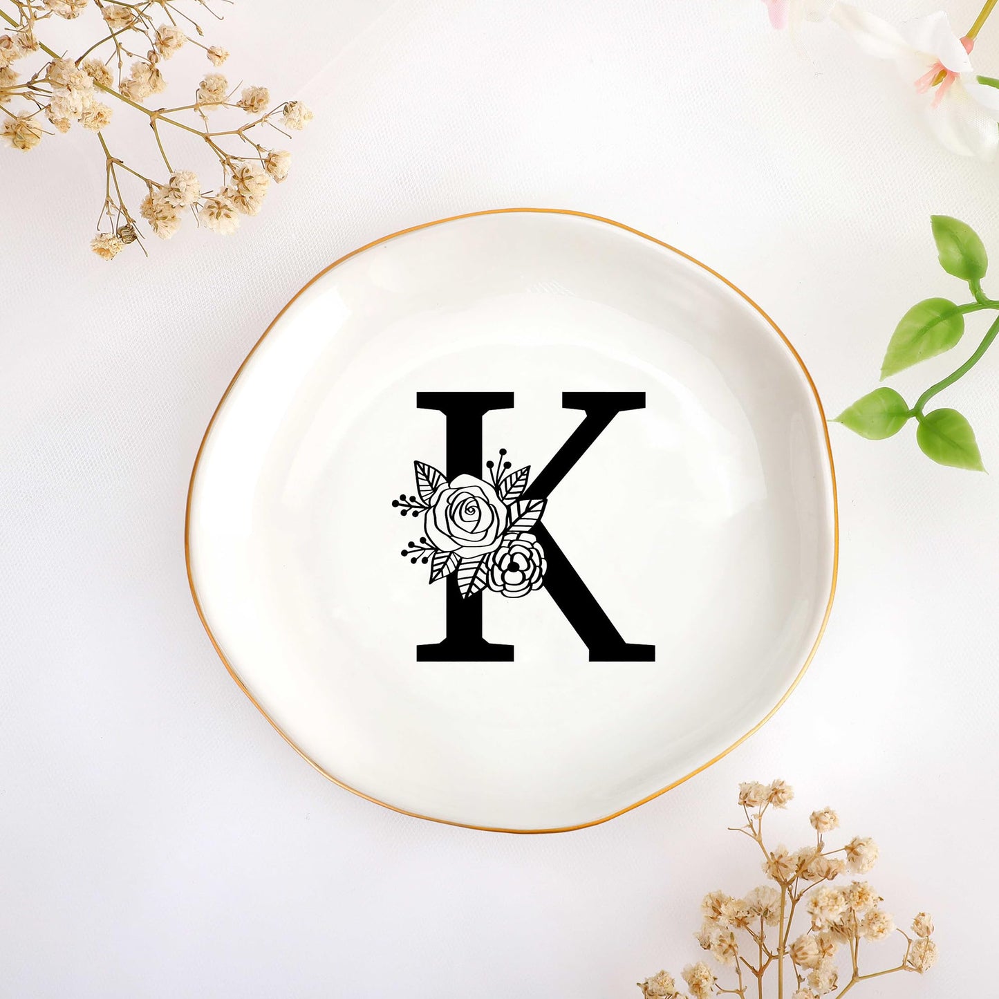JoycuFF Initial B Ceramic Jewelry Tray, Bridesmaid Bride Gifts, Mothers Day Christmas Anniversary Engagement Birthday Gifts for Women Couples, Trinket Dish for Rings Earrings Necklaces Bracelets Keys BST202