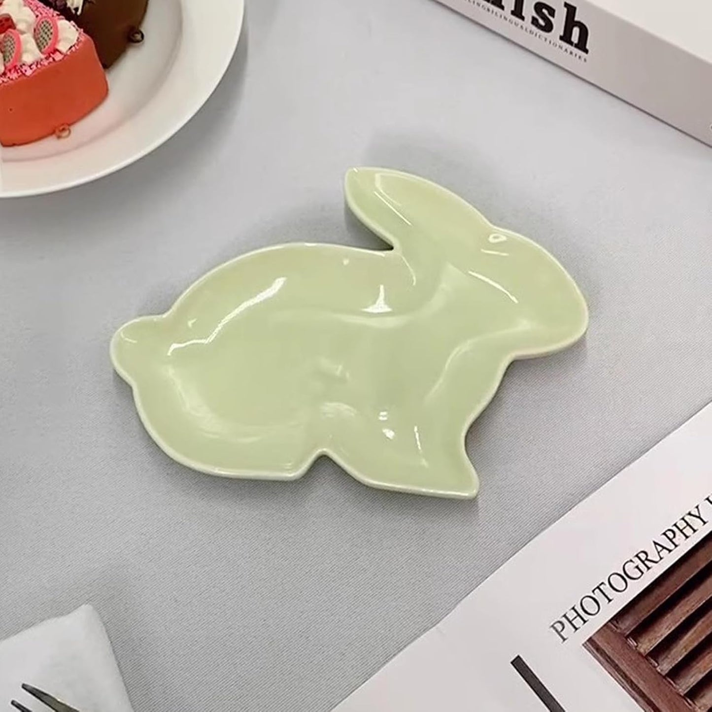 BinaryABC Bunny Rabbit Ceramic Plates,Easter Serving Dish Plate Appetizer Tray Dinner Plates Serving Tary Candy Plates (Green) BST326L