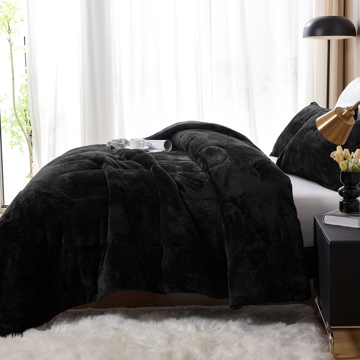 YIYEA Fluffy Queen Size Comforter Set, Luxury Faux Fur Comforter, Ultra Soft Plush Fuzzy Velvet Bedding Comforter Sets for Fall Winter, Cozy Warmth, No Shedding, 3PC, Queen, Light Grey BST326H