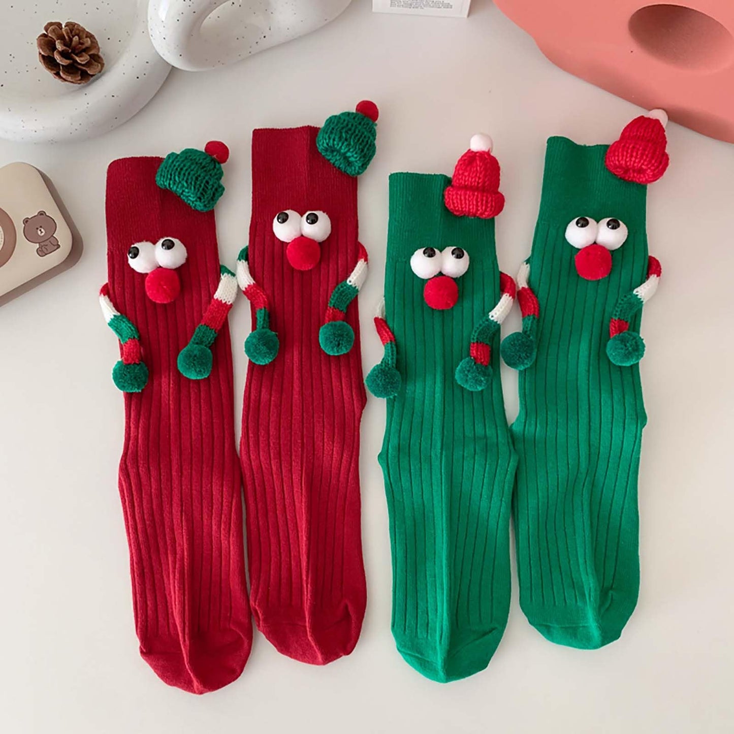 ARTSIM Magnetic Hand Holding Socks for Couple Friends Kids - 3D Doll Mid-Tube Cute Novelty Xmas Socks BST326H