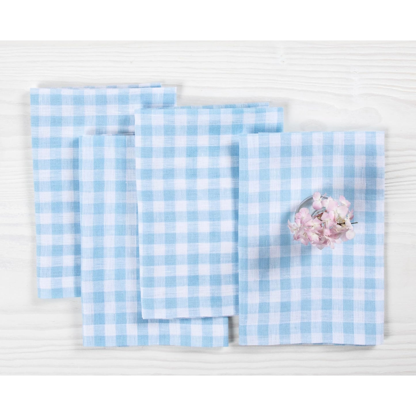 Solino Home 100% Linen Napkins Hydrangea Blue Check, 20 x 20 in, Set of 4 | Gingham Check Cloth Napkins for everyday meals, hosting and gifting; gingham checkered weave; Pure Linen; OEKO-TEX Certified BST326SOLH