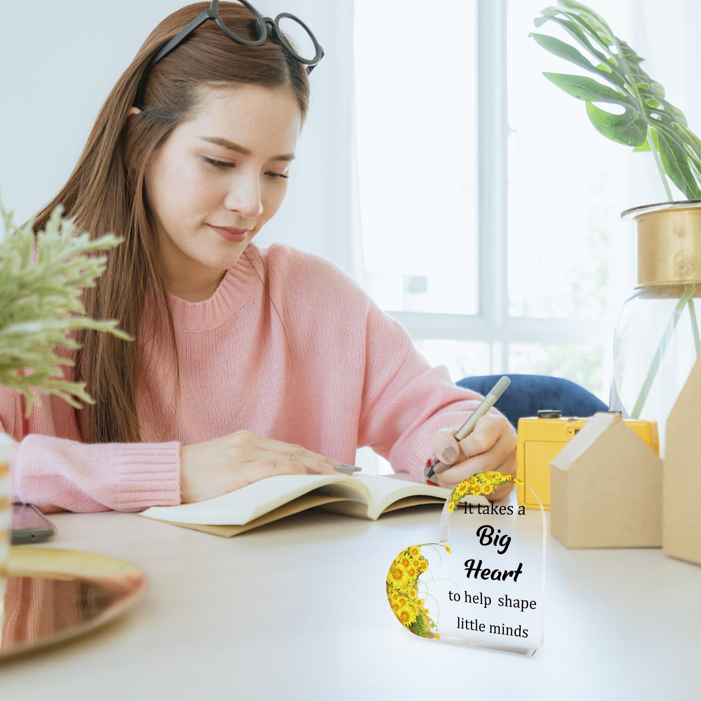 Teacher Appreciation Gifts End of Year Thank You Christmas Retirement Back to School Graduation Halloween Thanksgiving Teacher Gifts for Women Acrylic Plaque Decor with Sunflower for Teachers BST326L