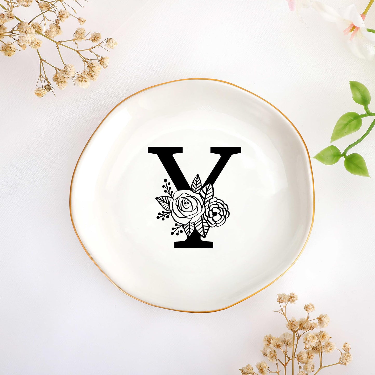 JoycuFF Initial B Ceramic Jewelry Tray, Bridesmaid Bride Gifts, Mothers Day Christmas Anniversary Engagement Birthday Gifts for Women Couples, Trinket Dish for Rings Earrings Necklaces Bracelets Keys BST202