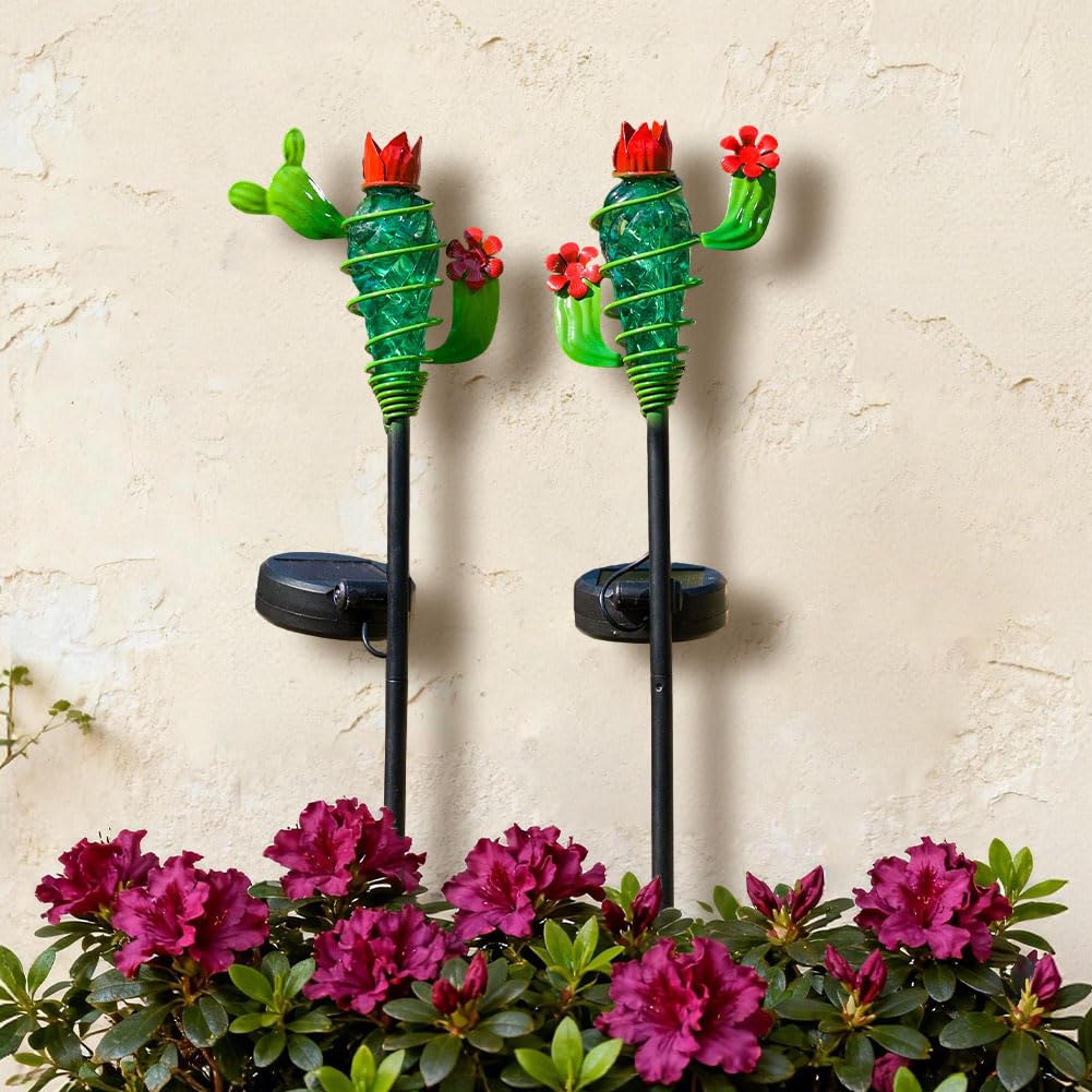 Viveta Garden Solar Lights Decorative, 2 Pack Metal Peacock Solar Lights Stake for Outdoor Garden Patio Yard Lawn Decorations