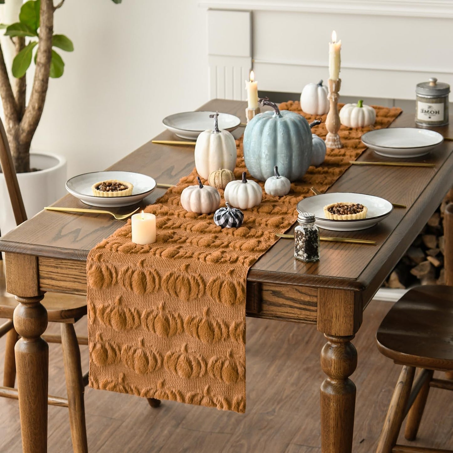 Halloween Pumpkin Table Runner Quilted Plush 3D Table Runners Fall Autumn Ivory Halloween Runners for Tables Kitchen Dining Decorations Party Supplies 13x37 Inch WN420