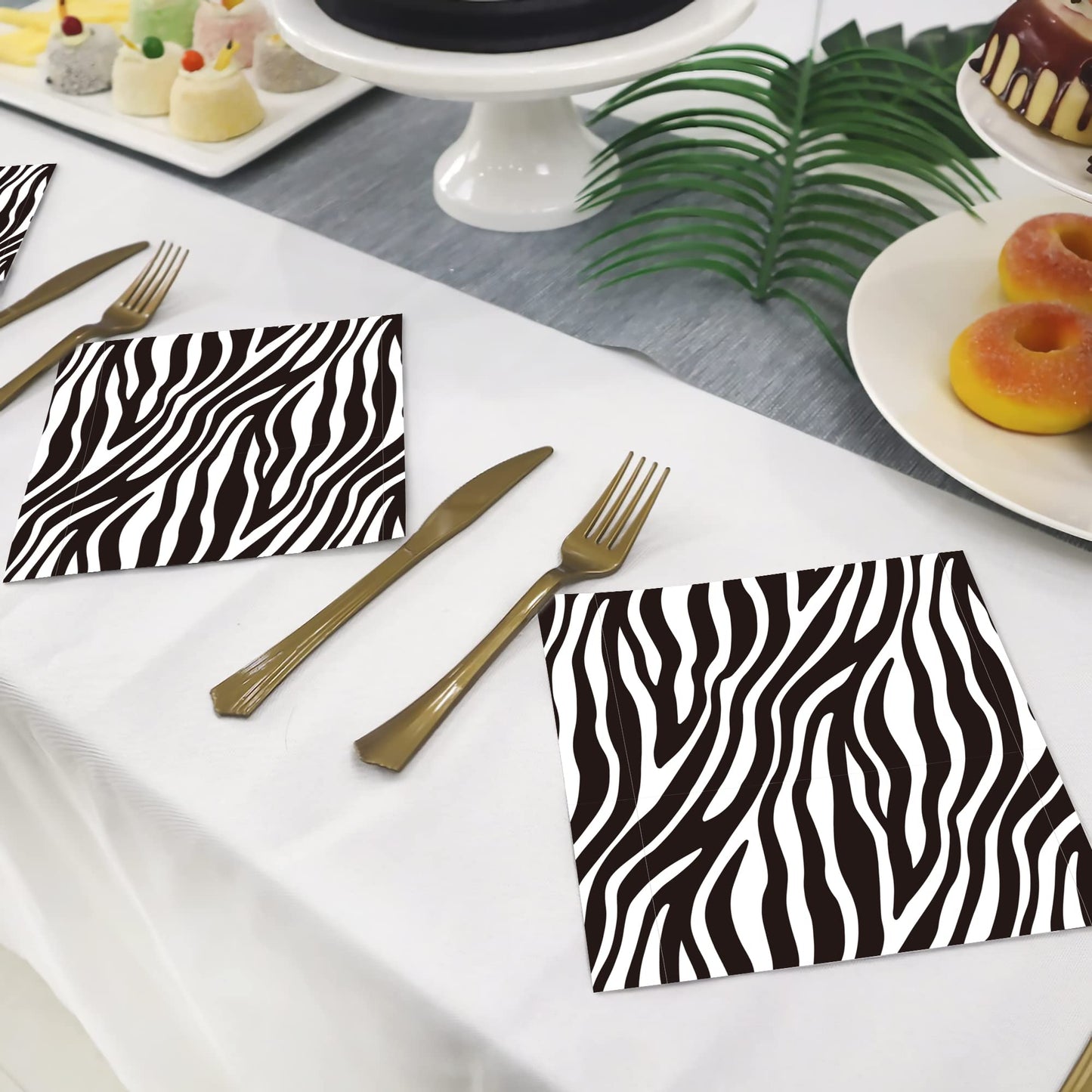 40pcs Animal Leopard Print Party Napkins Disposable Jungle Animal Print Tableware Dinner Napkin for Safari Leopard Themed Birthday Baby Shower Party Supplies BST220