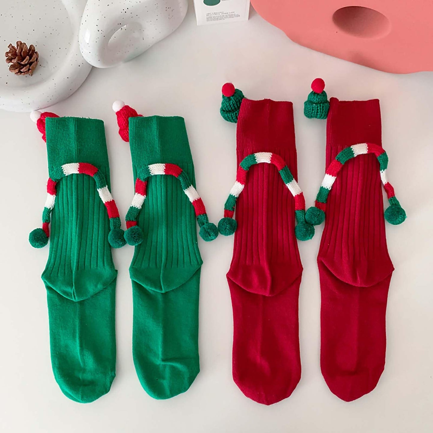 ARTSIM Magnetic Hand Holding Socks for Couple Friends Kids - 3D Doll Mid-Tube Cute Novelty Xmas Socks BST326H