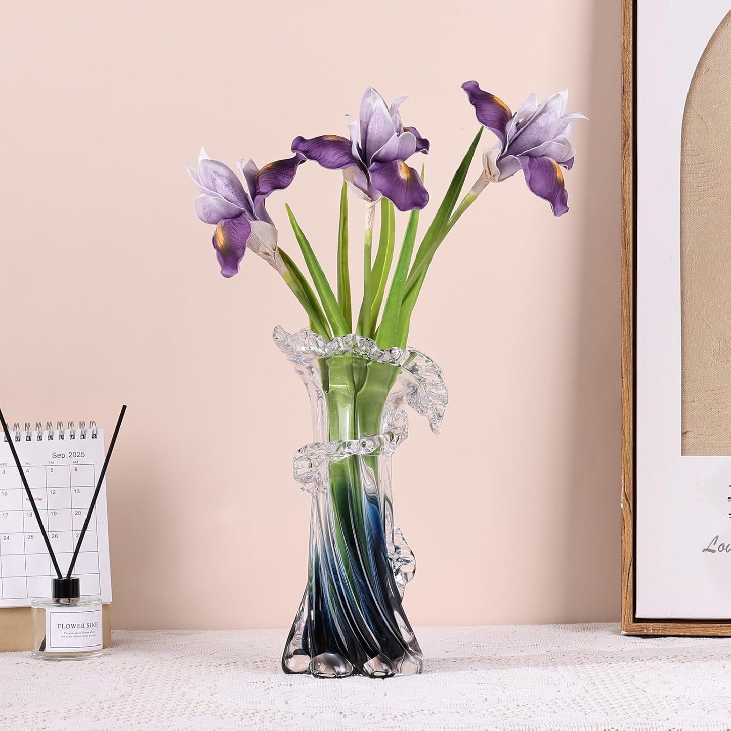 Blue White Clear Wave Vases Gradient 101