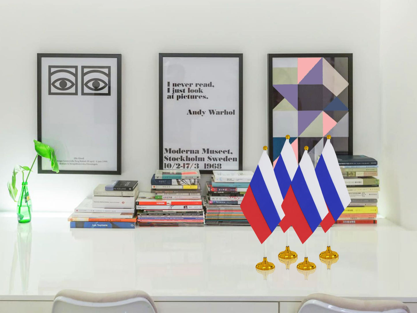 WXTWK 12 Pack Korea Flag Korean Desk Flag Small Mini Korean Table Flags With Stand Base,Home Office Festival Events Celebration Decorations BST202