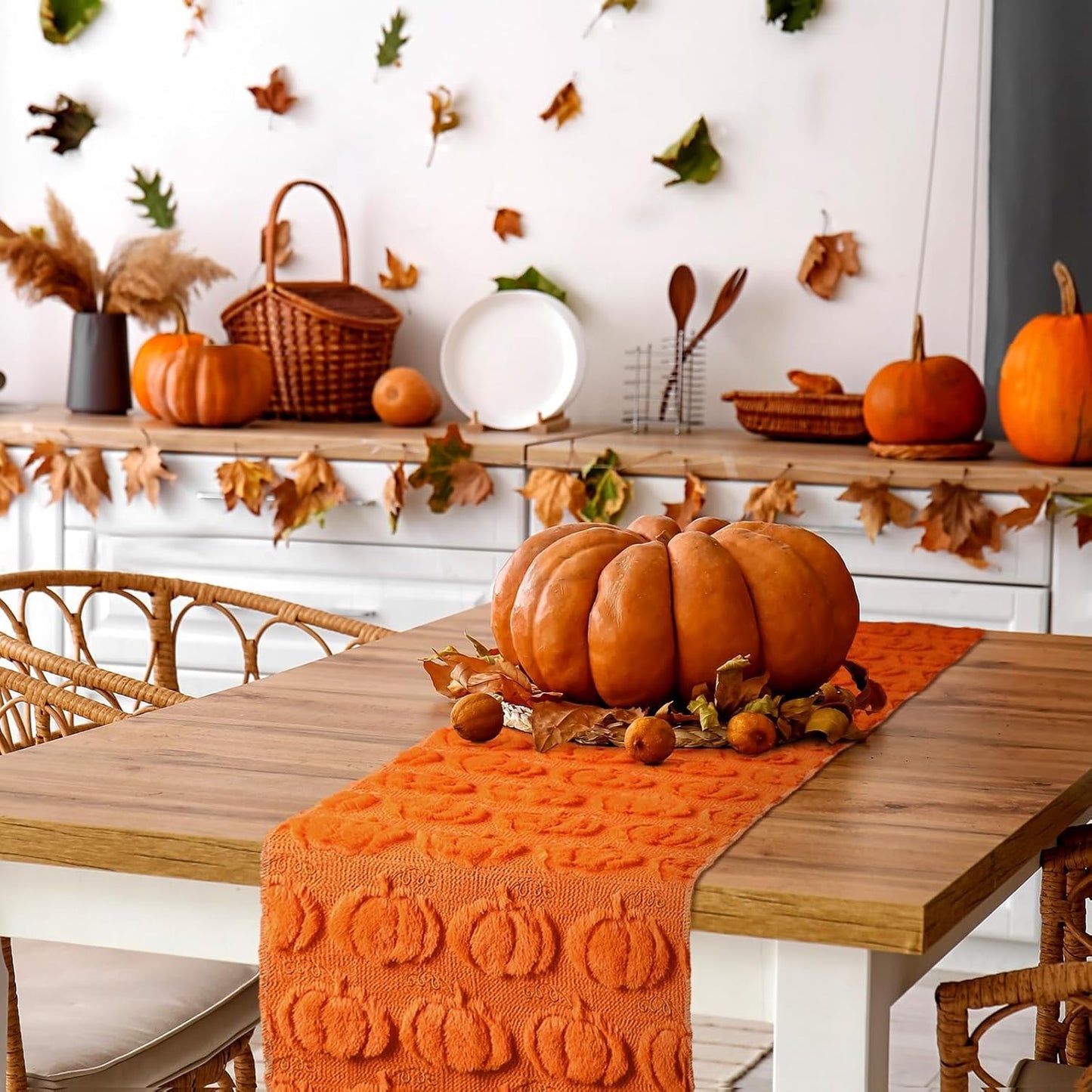 Halloween Pumpkin Table Runner Quilted Plush 3D Table Runners Fall Autumn Ivory Halloween Runners for Tables Kitchen Dining Decorations Party Supplies 13x37 Inch WN420