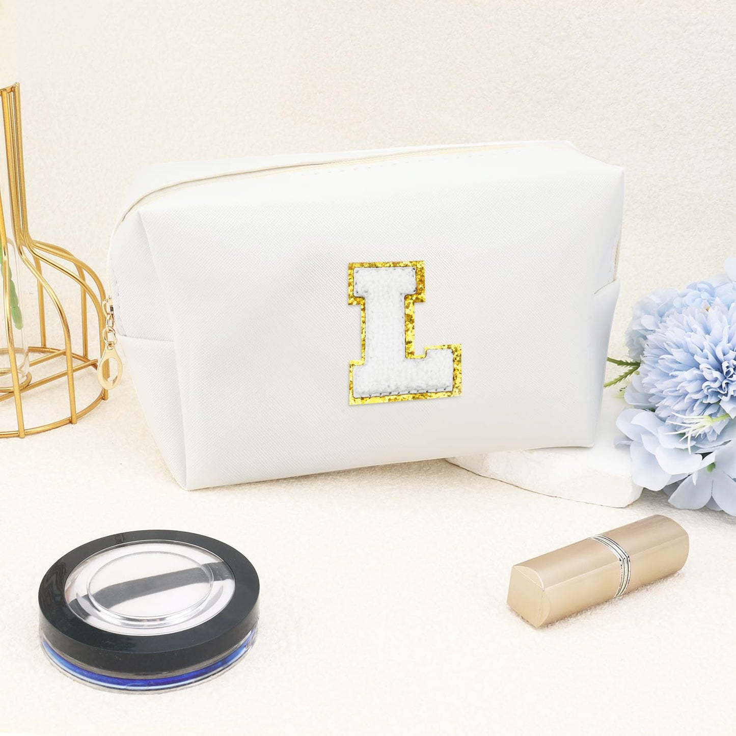 URSKYTOUS Gifts for Girls Initial Makeup Bag Personalized Cosmetic Bag with Zipper Cute Travel Toiletry Bag Waterproof PU Preppy Makeup Pouch Birthday Gift for Teen Girls Women(Blue P) BST326L