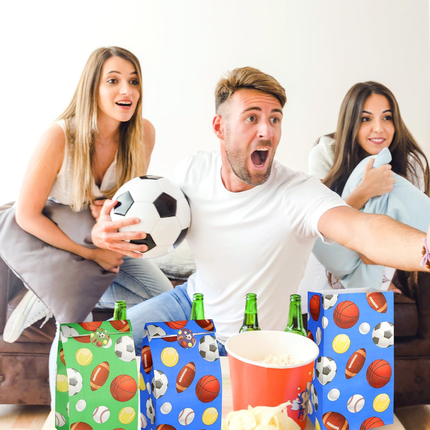 Pinsit 30PCS Paper Sports Party Favors Bags, Baseball Party Bags, Soccer Baseball Football Basketball Goodie Bag without Handles, Treat Candy Bag for Birthday, 9.45 x 5.12 x 3.15 Inches(White + Green) BST220