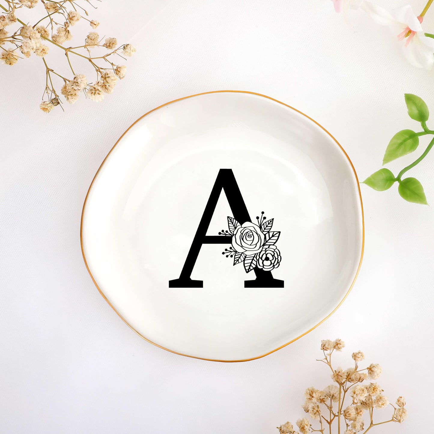 JoycuFF Initial B Ceramic Jewelry Tray, Bridesmaid Bride Gifts, Mothers Day Christmas Anniversary Engagement Birthday Gifts for Women Couples, Trinket Dish for Rings Earrings Necklaces Bracelets Keys BST202