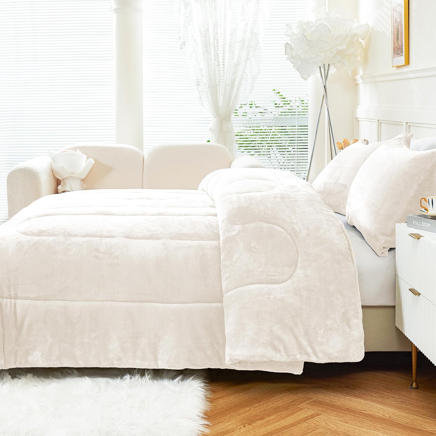 YIYEA Fluffy Queen Size Comforter Set, Luxury Faux Fur Comforter, Ultra Soft Plush Fuzzy Velvet Bedding Comforter Sets for Fall Winter, Cozy Warmth, No Shedding, 3PC, Queen, Light Grey BST326H