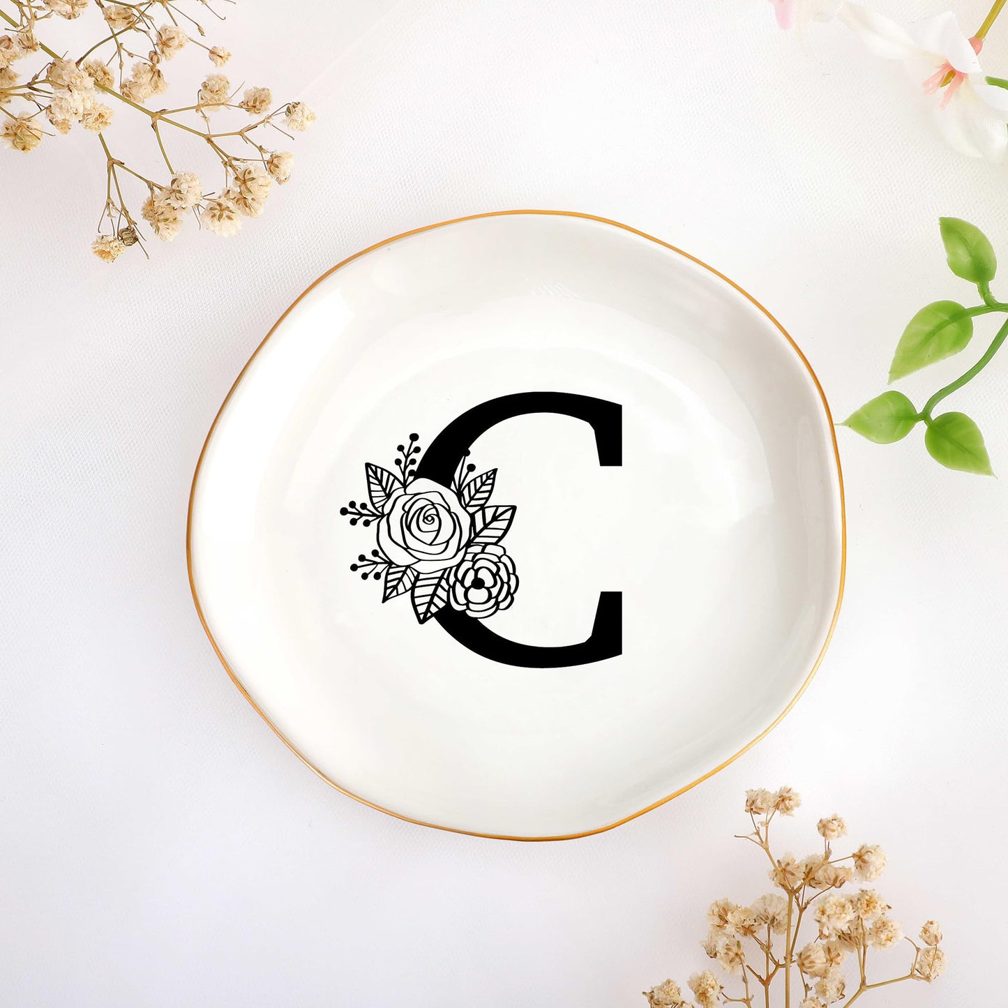 JoycuFF Initial B Ceramic Jewelry Tray, Bridesmaid Bride Gifts, Mothers Day Christmas Anniversary Engagement Birthday Gifts for Women Couples, Trinket Dish for Rings Earrings Necklaces Bracelets Keys BST202