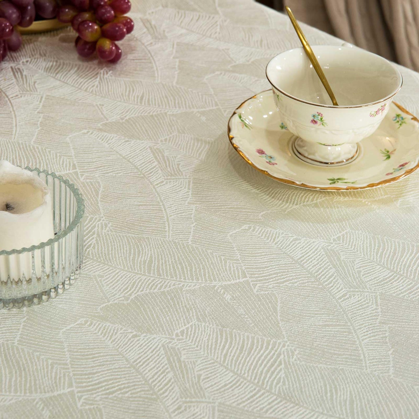GLORY SEASON Textured Rectangle/Oblong Tablecloth Jacquard Fabric Solid Beige Table Cover for Kitchen Dining Farmhouse Decor 55x70 Inch BST202