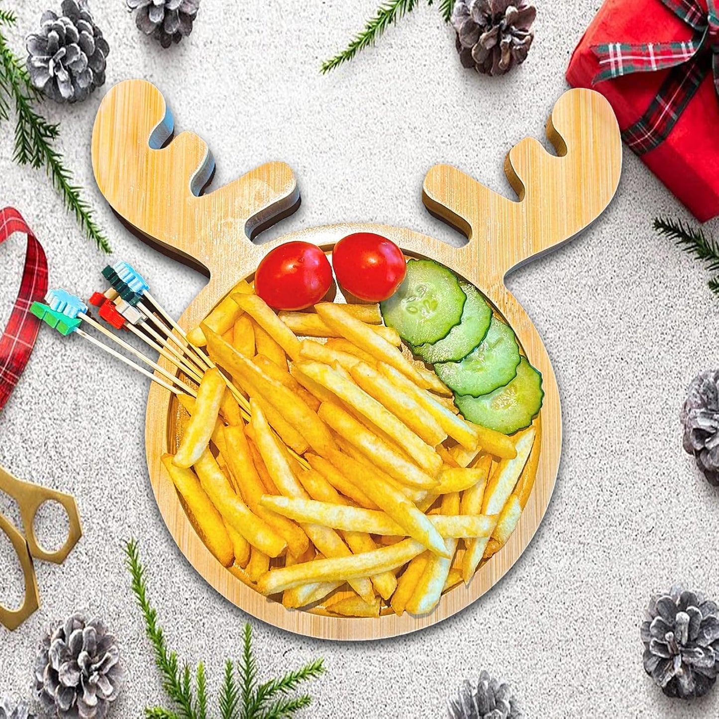 3Pcs Christmas Serving Platters, Wooden Christmas Charcuterie Boards Wood Snack Dish Plates Tray for Xmas Holiday Housewarming(Tree,Hat,Deer) BST202