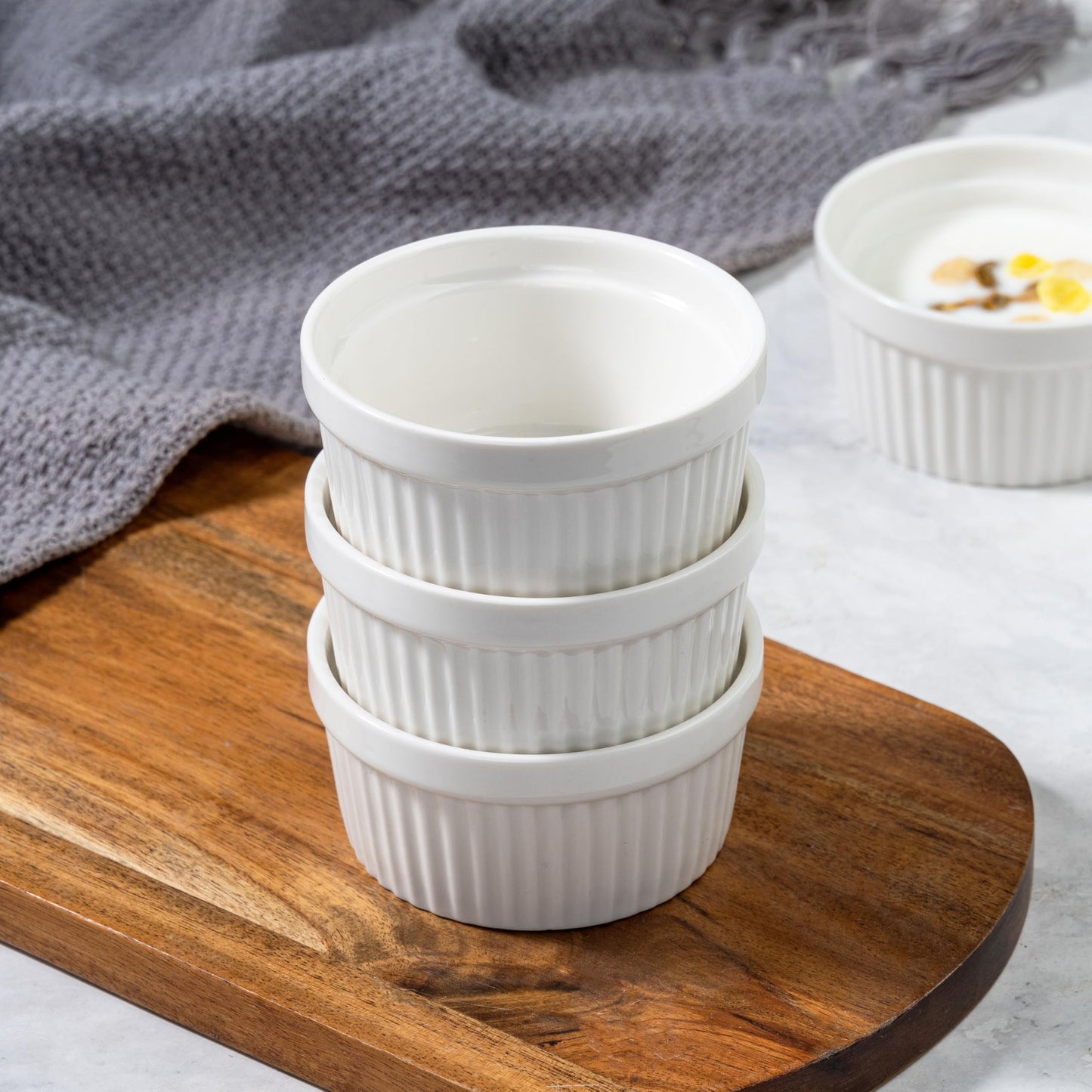 4oz Ramekins Set of 4,Creme Brulee Ramekins Oven Safe,Ceramic Custard Cups Ramiken for Baking,Souffle Ramekin Bowls for Pudding Ice Cream,Blue BST220