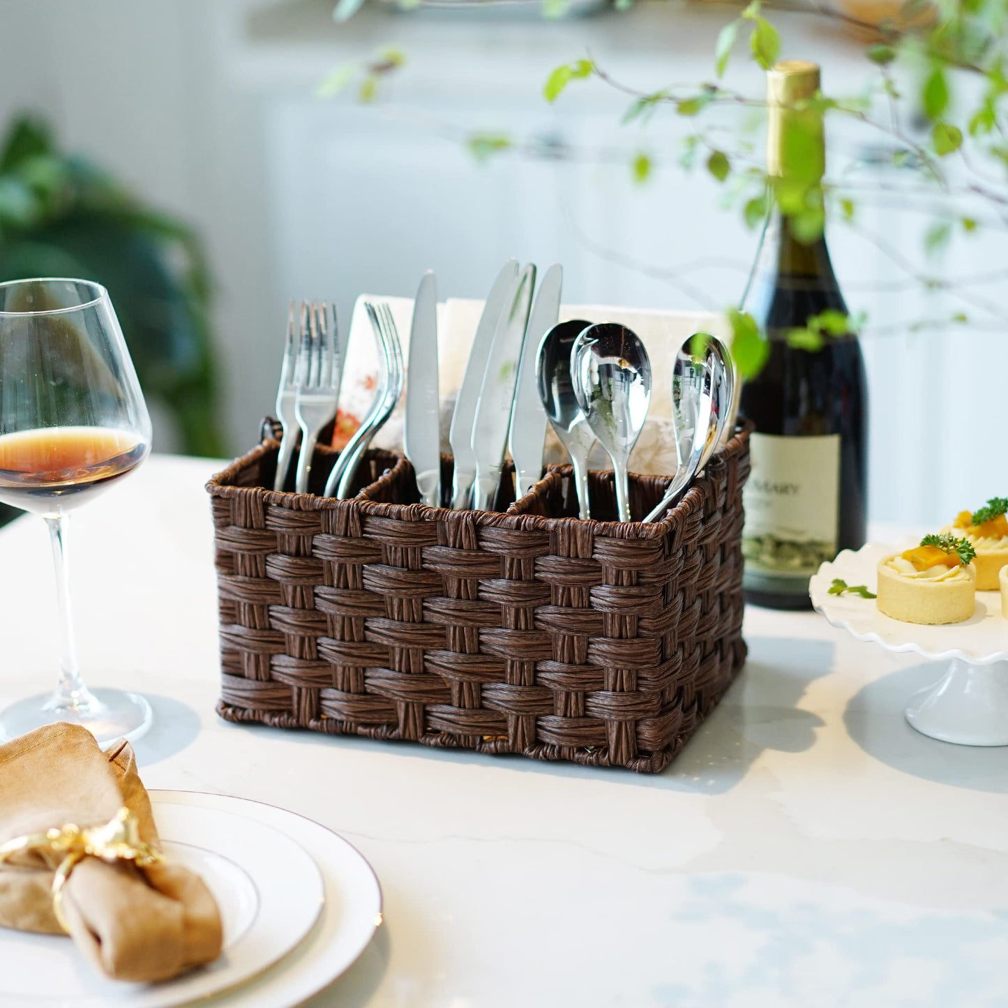 GRANNY SAYS Wicker Utensil Caddy - Picnic Basket with Handle, Organizer for Kitchen Table or Cabinet, Silverware Holder for Parties BST220