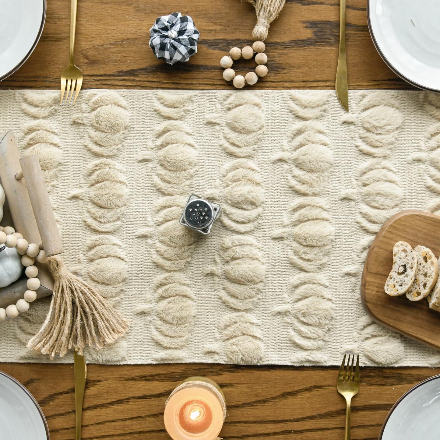 Halloween Pumpkin Table Runner Quilted Plush 3D Table Runners Fall Autumn Ivory Halloween Runners for Tables Kitchen Dining Decorations Party Supplies 13x37 Inch WN420