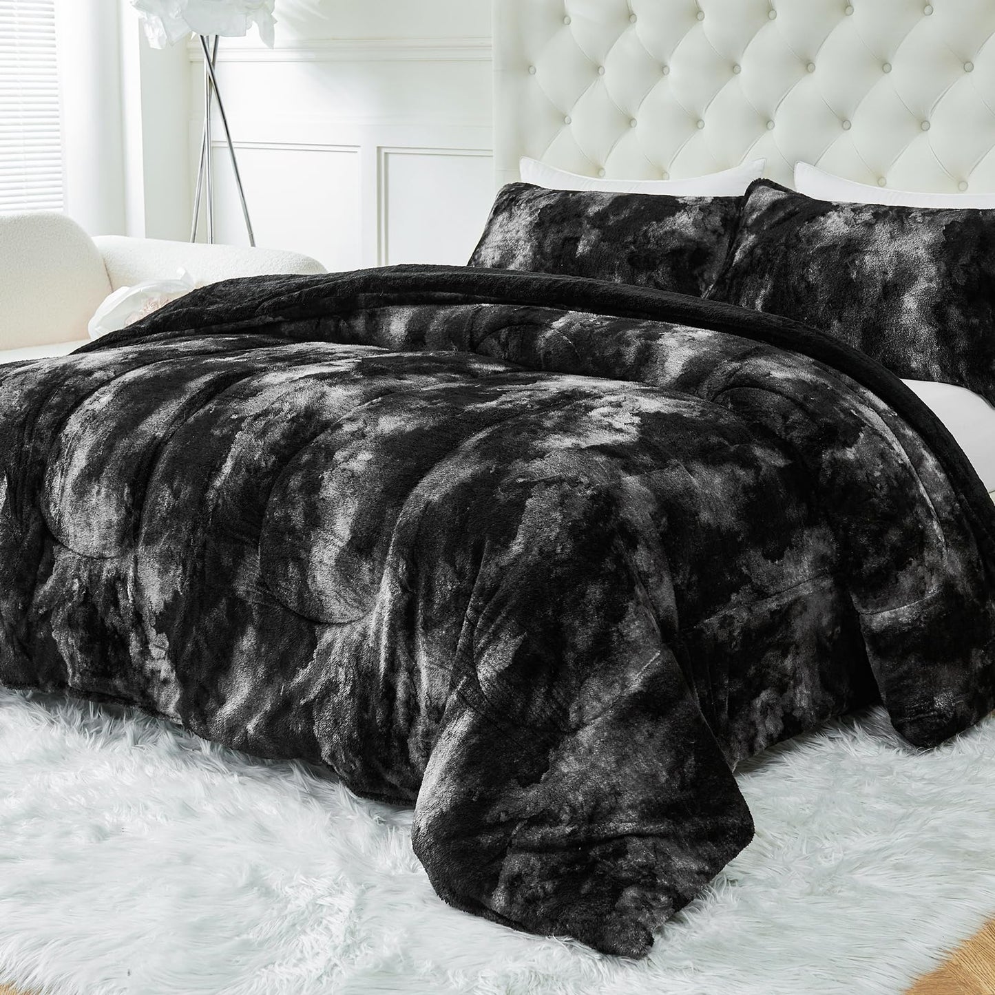 YIYEA Fluffy Queen Size Comforter Set, Luxury Faux Fur Comforter, Ultra Soft Plush Fuzzy Velvet Bedding Comforter Sets for Fall Winter, Cozy Warmth, No Shedding, 3PC, Queen, Light Grey BST326H