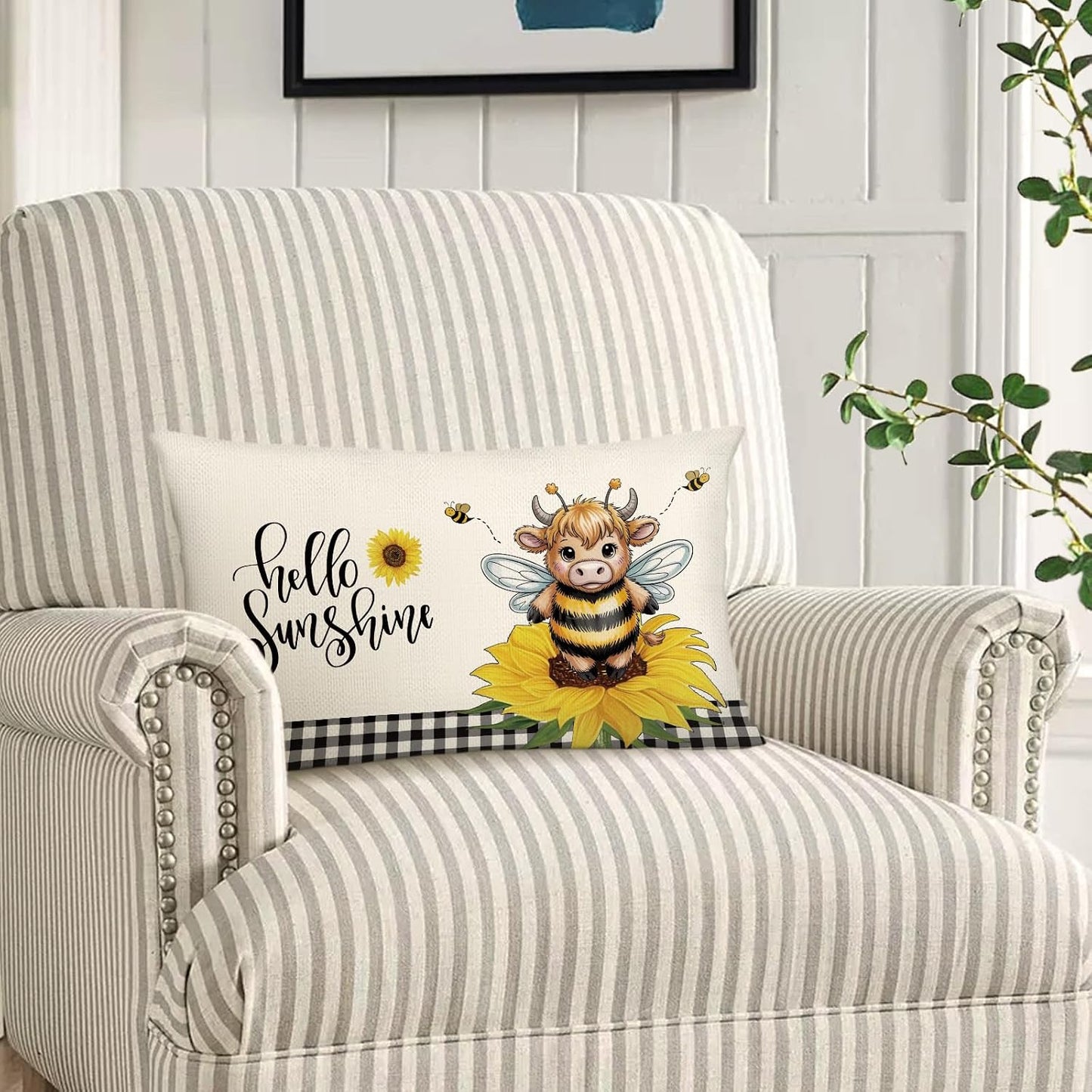 Sunflower Highland Cow Bee Lumbar Throw Pillow Cover 12x20 Inch Summer Cushion Case Decoration for Sofa Couch BST202
