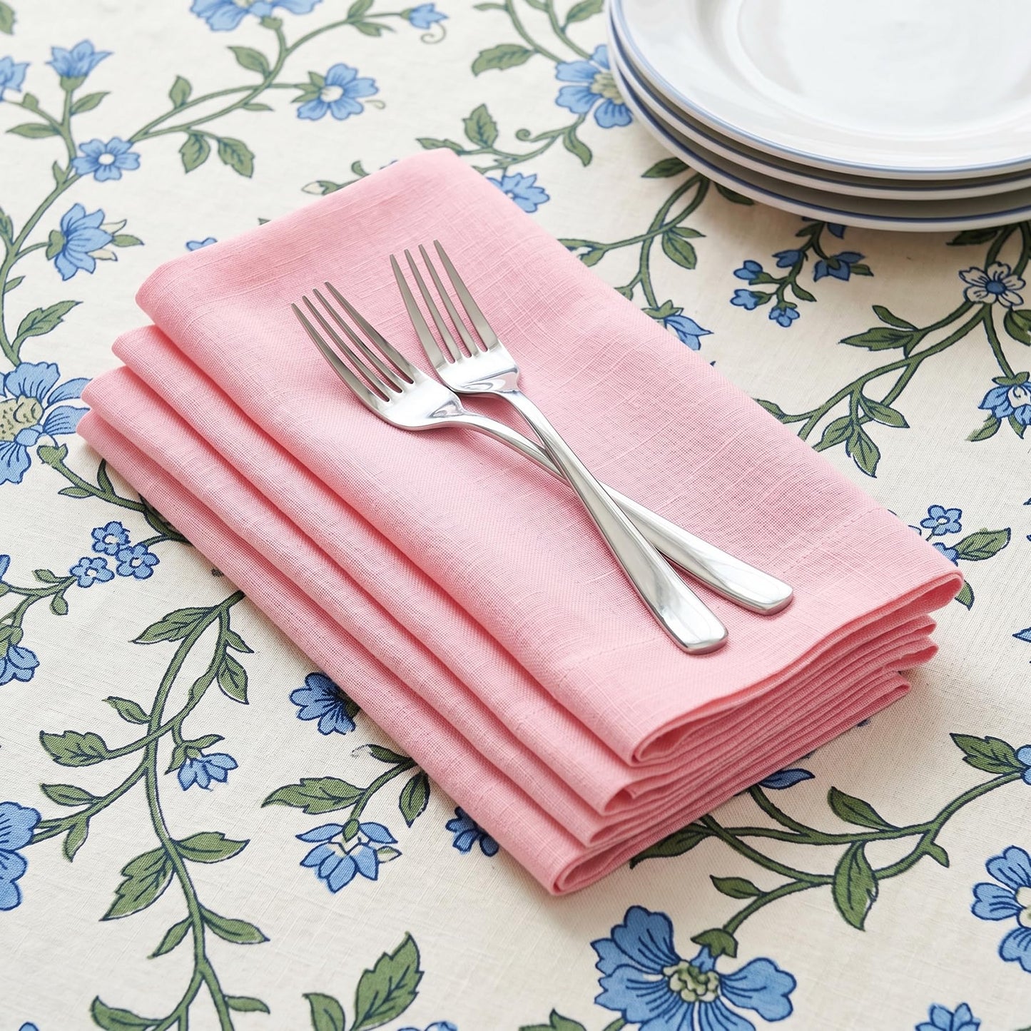 Solino Home 100% Linen Square Placemats White, Fete 14 x 14 in, Set of 4 | Square Table Mats square place settings for daily and festive dining; neatly mitered corners; Pure Linen; OEKO-TEX Certified BST326SOLH