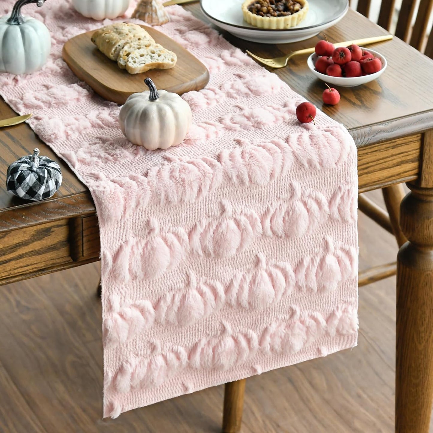 Halloween Pumpkin Table Runner Quilted Plush 3D Table Runners Fall Autumn Ivory Halloween Runners for Tables Kitchen Dining Decorations Party Supplies 13x37 Inch WN420