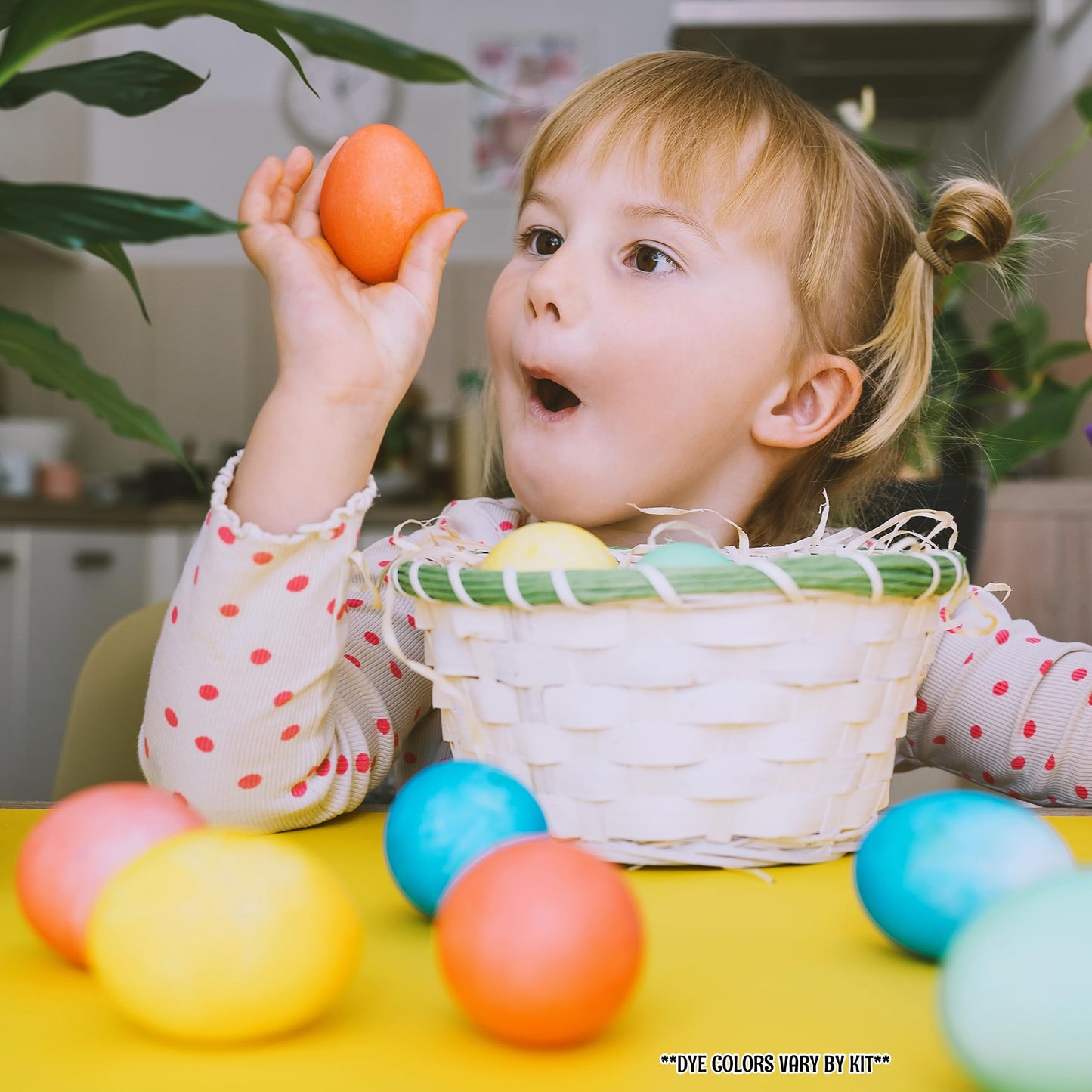 PAAS Eggstreme Color FX Egg Dying Kit – Create Swirl, Texture & Shine Effects – Fun & Creative Easter Egg Dye Kit BST220