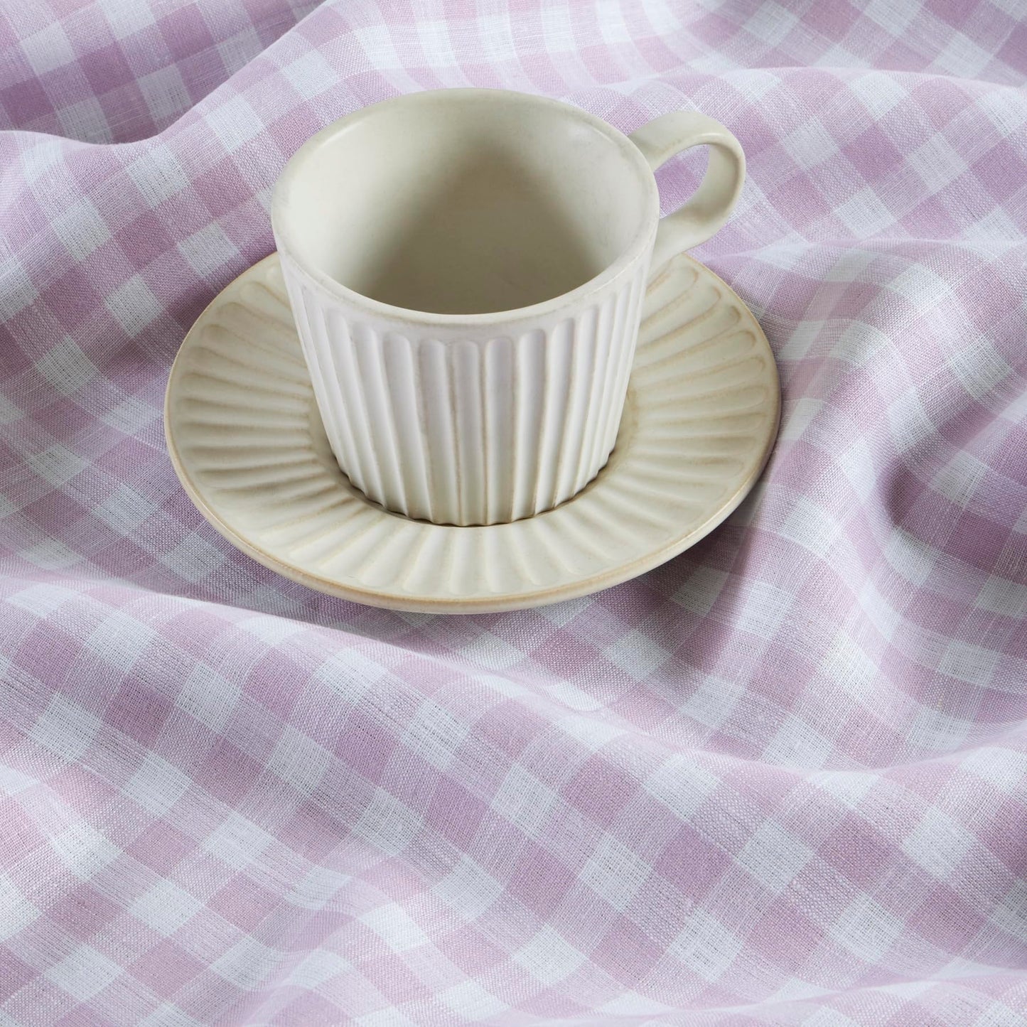 Solino Home 100% Linen Napkins Hydrangea Blue Check, 20 x 20 in, Set of 4 | Gingham Check Cloth Napkins for everyday meals, hosting and gifting; gingham checkered weave; Pure Linen; OEKO-TEX Certified BST326SOLH