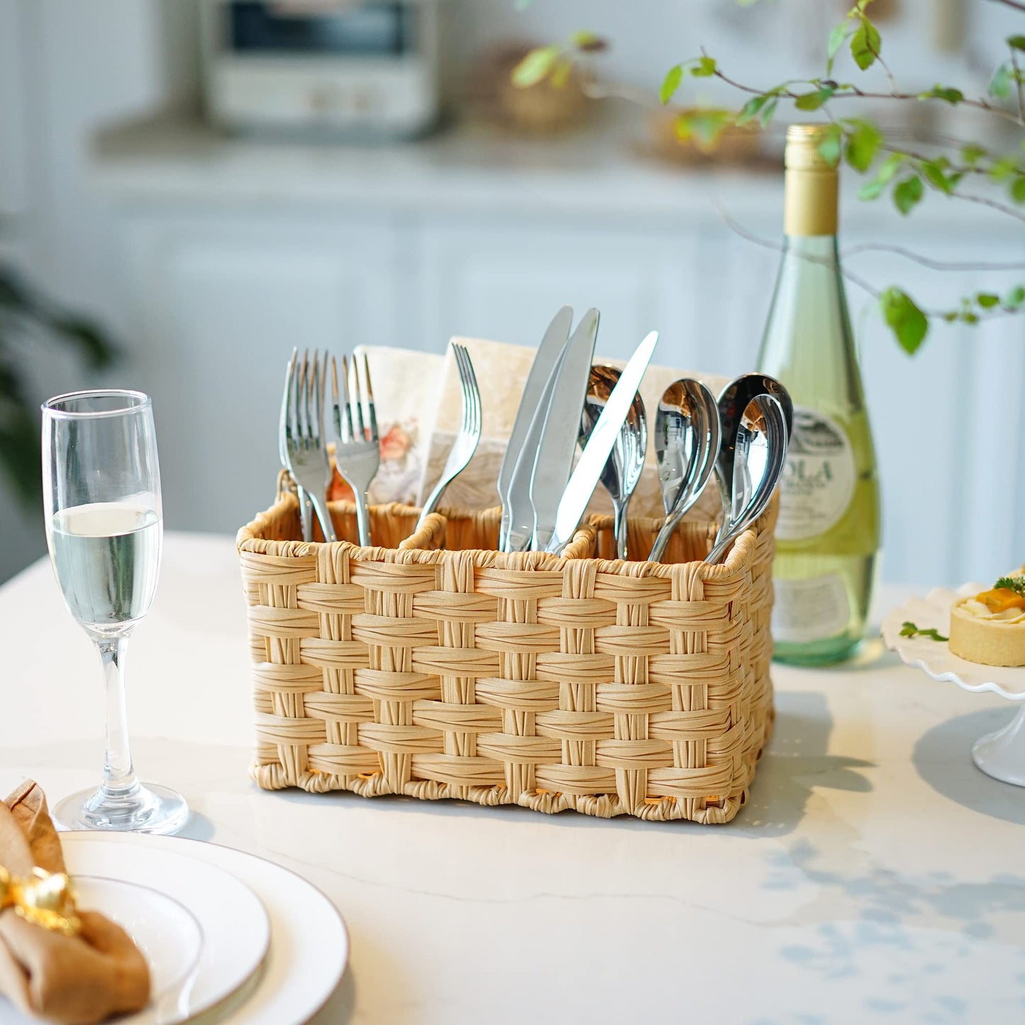 GRANNY SAYS Wicker Utensil Caddy - Picnic Basket with Handle, Organizer for Kitchen Table or Cabinet, Silverware Holder for Parties BST220