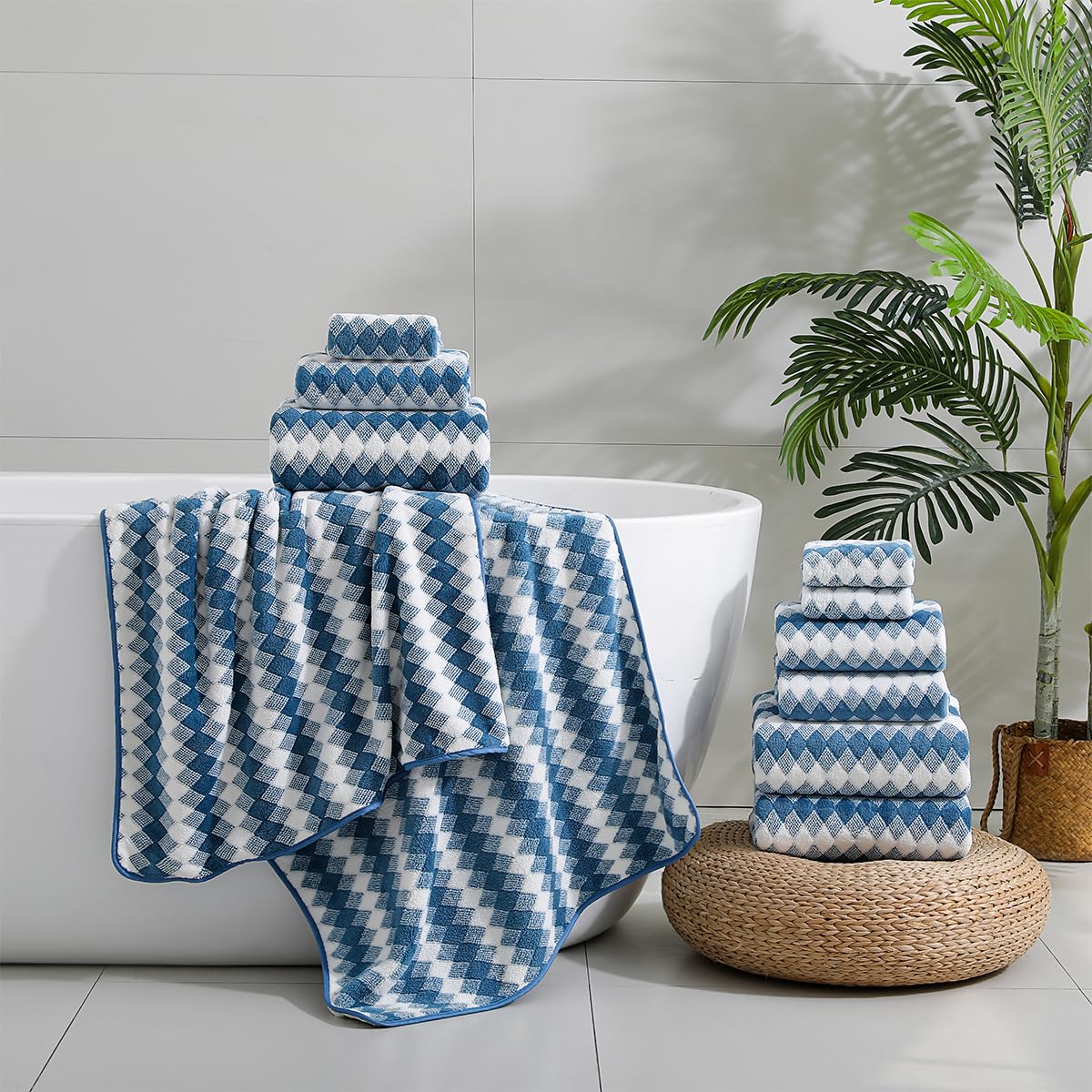12 Pcs Light Gray Diamond Towel Set-4 Bath Towels,4 Hand Towels,4 Washcloths Soft Polyester Towels with Loop Absorbent Shower Towel Quick Dry Beach Chair Towel Family Towels for Bathroom Spa Gym Pool BST220