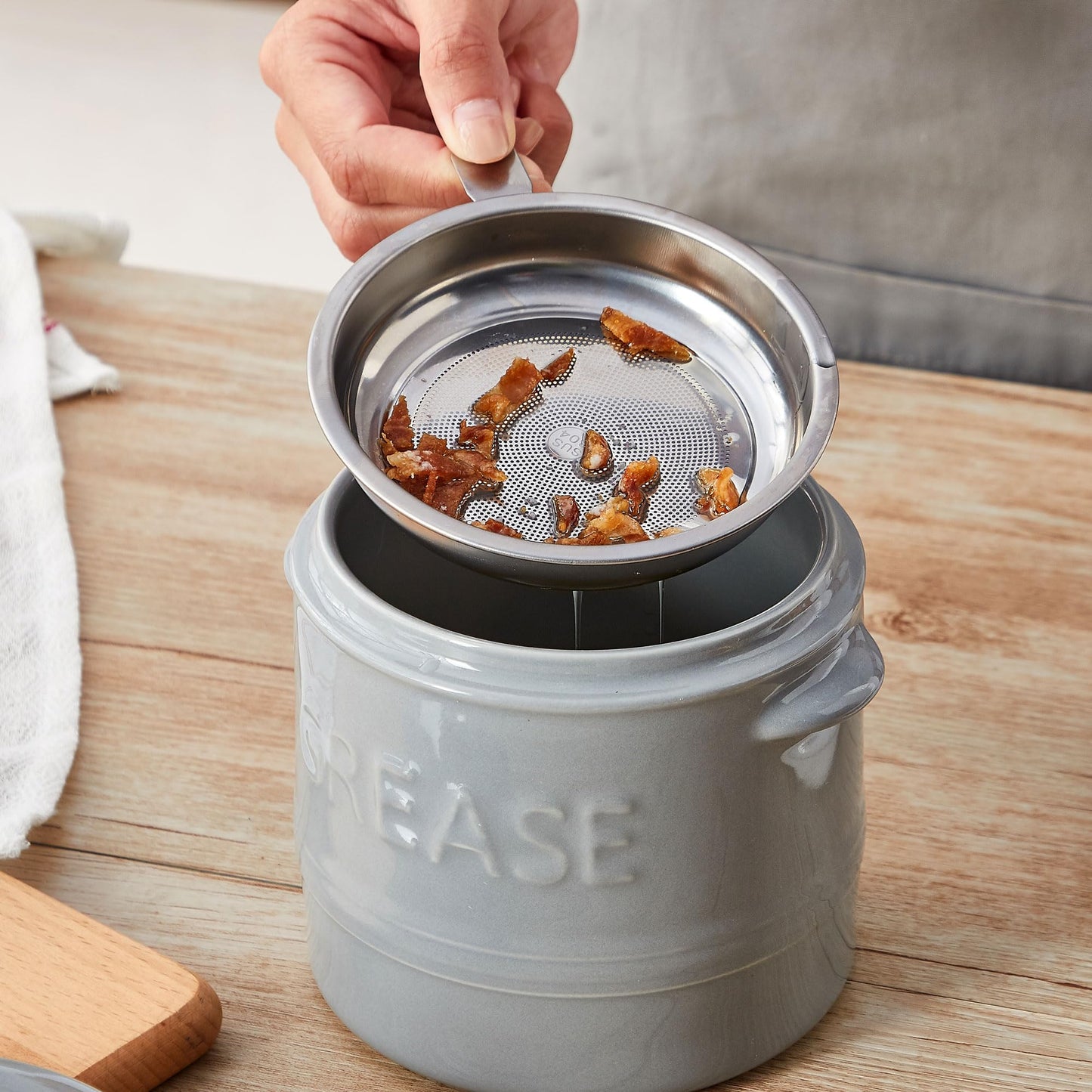 ONEMORE Ceramic Bacon Grease Container with Strainer N25