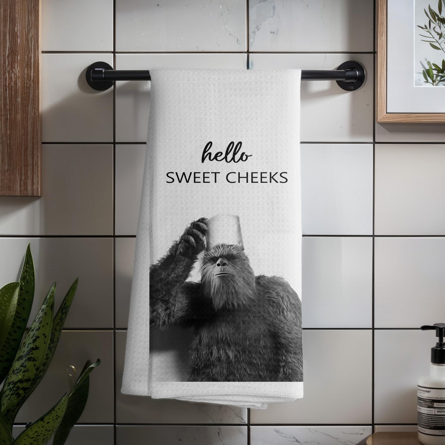 Funny Bear Bathroom Hand Towels Set of 2, Hello Sweet Bear Bathroom Decor, Funny Wild Animal Hand Towels for Washroom Restroom Decor, 16x24 Inch BST326L