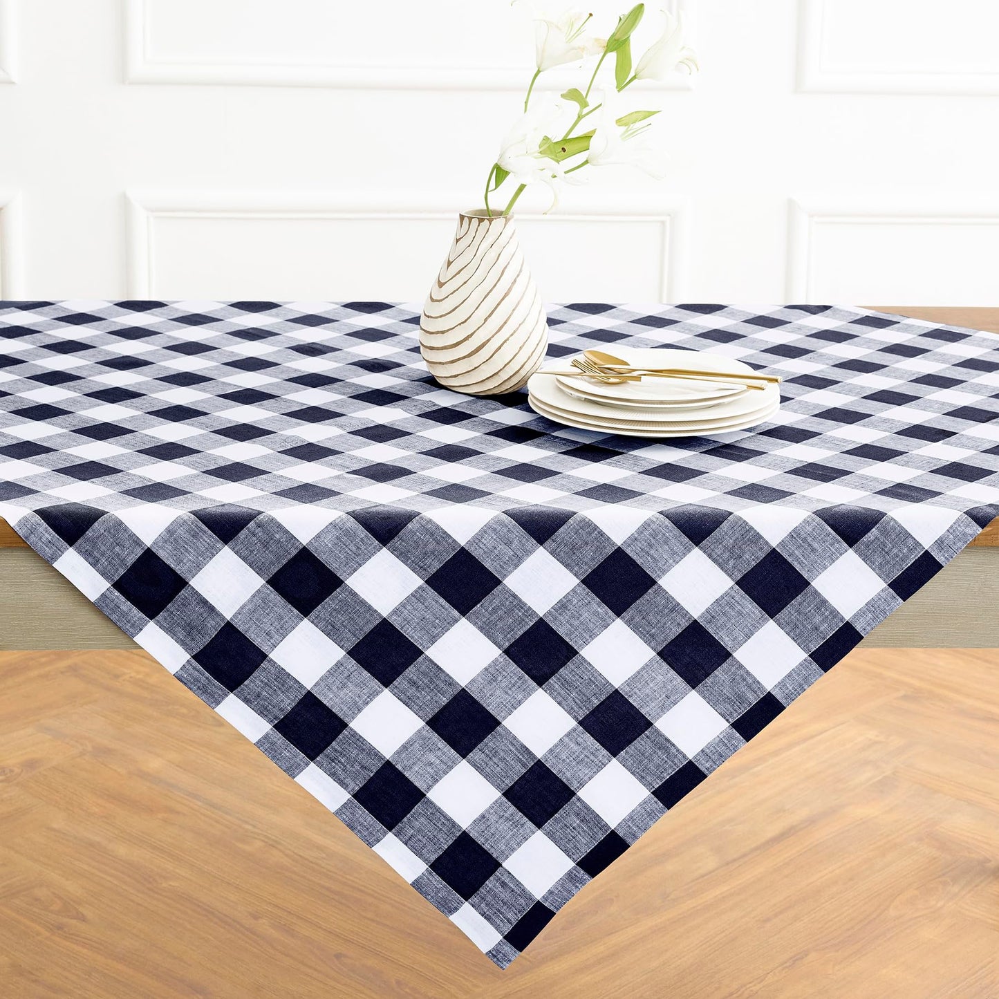 Solino Home 100% Pure Linen Rectangular Tablecloth Pink Check, 60 x 120 in | Buffalo Check Linen Table Cloth for dining and entertaining | buffalo checkered weave | Marshmellow Pink | OEKO-TEX Certified BST326SOLH