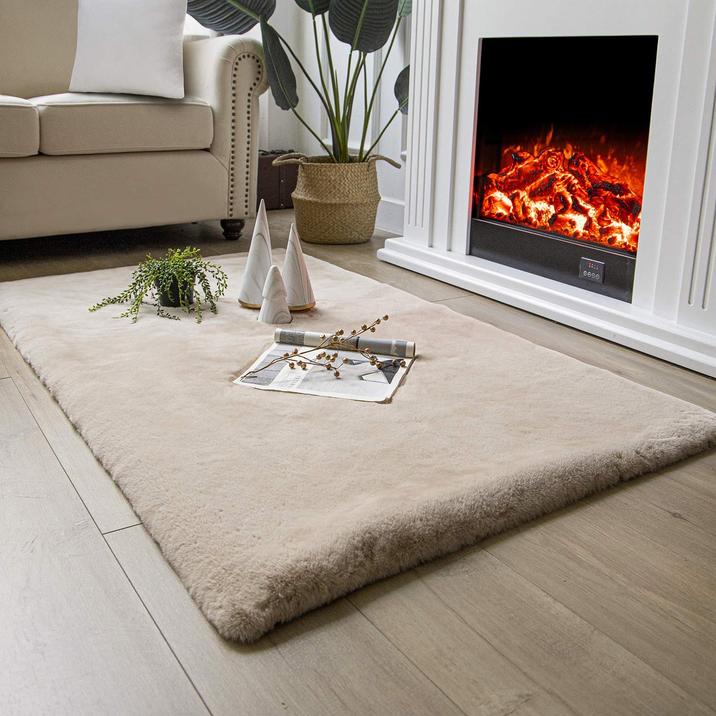 Ashler Faux Fur Rug, Ultra Soft Faux Rabbit Fur, Beige Area Rugs, 3 x 3 Feet Round, Machine Washable Nursery Decor Throw Rugs for Bedroom, Kids Room, Living Room BST326H