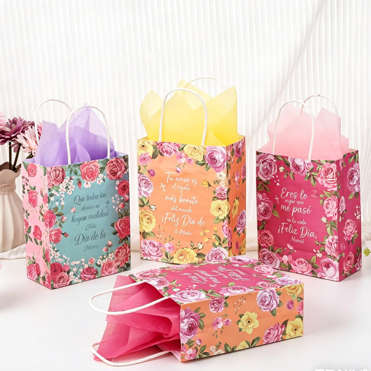 24 Pcs Paper Gift Bags with Handle Party Favor Treat Bags for Birthday Party Supplies WN420