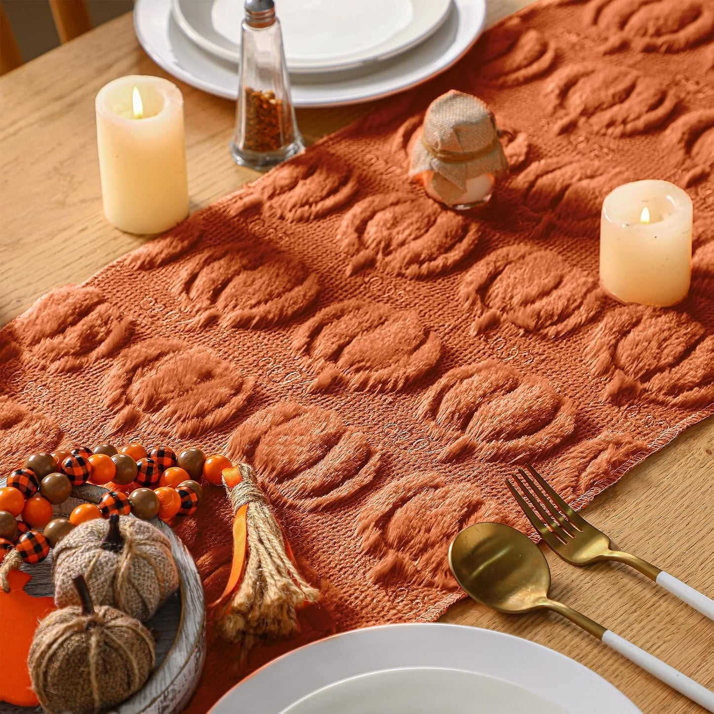 Halloween Pumpkin Table Runner Quilted Plush 3D Table Runners Fall Autumn Ivory Halloween Runners for Tables Kitchen Dining Decorations Party Supplies 13x37 Inch WN420