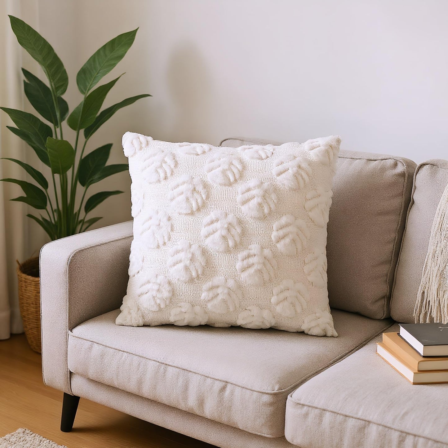 Palm Leaves Decorative Throw Pillow Covers 18"x18", Set of 2 Green Tropical Leaf Soft Faux Fur Pillow Covers, Fluffy Plush Pillow Cases for Farmhouse Couch Cushion Covers BST326H